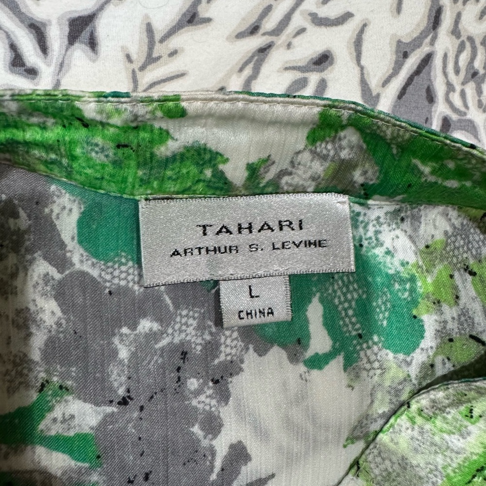 Tahari Green & Gray Ruffled Mandarin Collar sleeveless Blouse size Large - Picture 6 of 12
